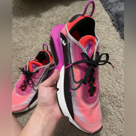 Discontinued Nike Air Max 2090 Iced Lilac Fire Pink lace up sneakers - Picture 6 of 7